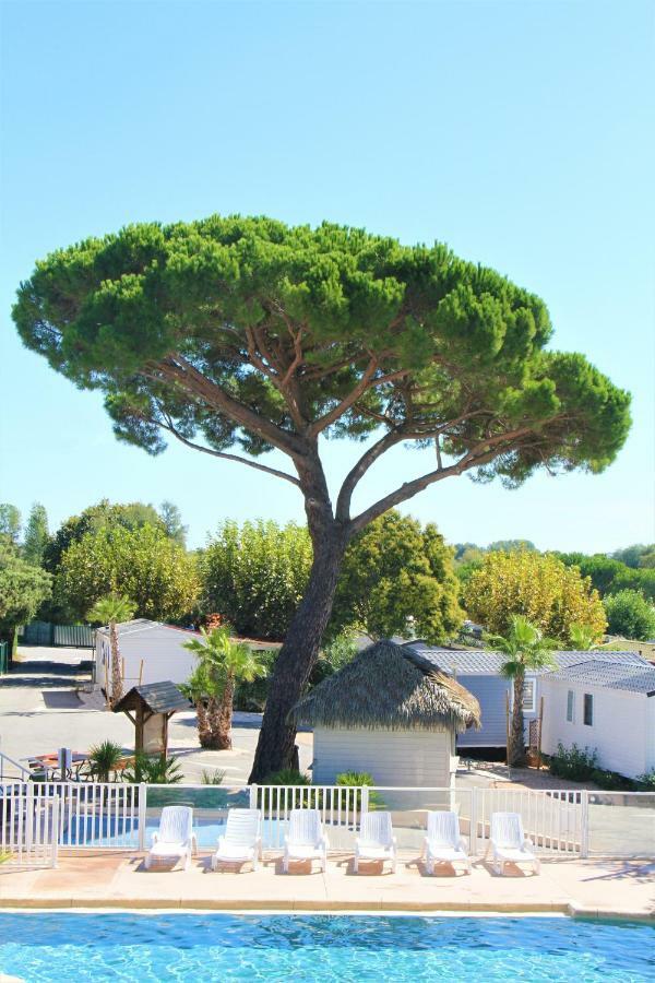 La Pinede Camping 그리모 외부 사진